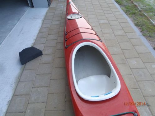 mooie rode zeekano met schotten en luiken 