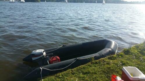 Mooie rubberboot met motor