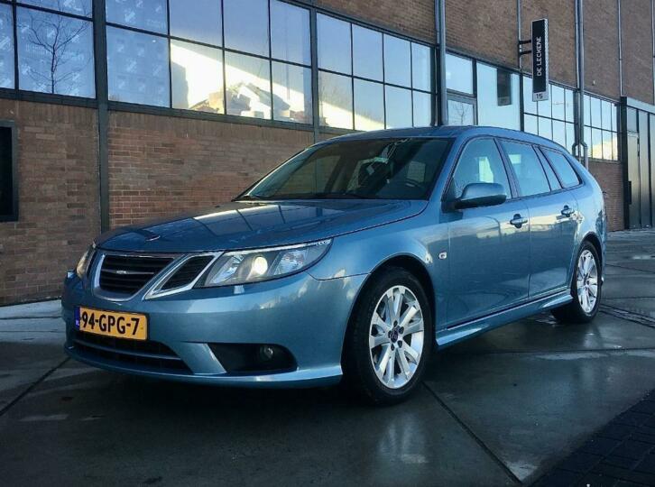 Mooie Saab 9-3 Estate 1.8 I Ice-Blue metallic