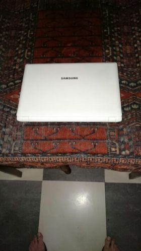 Mooie Samsung mini laptop 