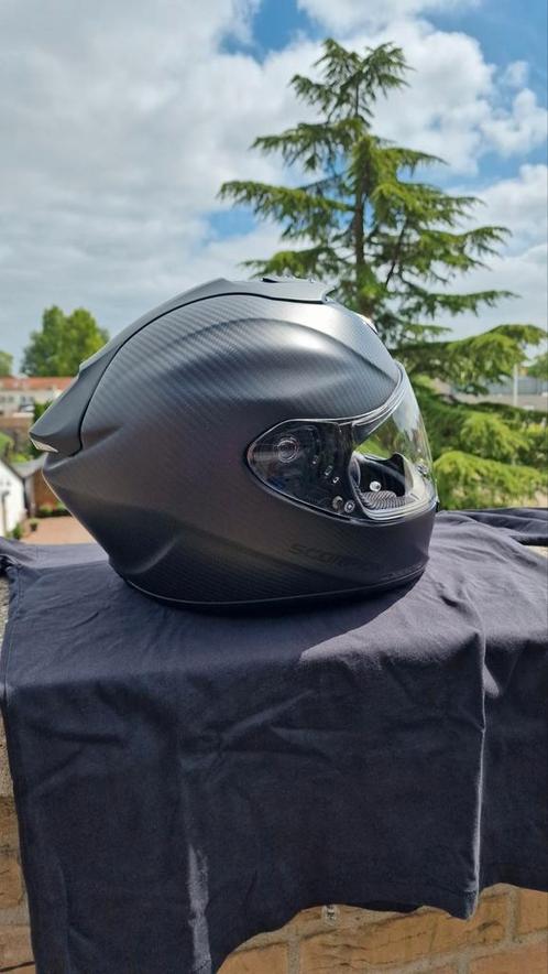 Mooie Scorpion Carbon EXO 1400 helm maat L