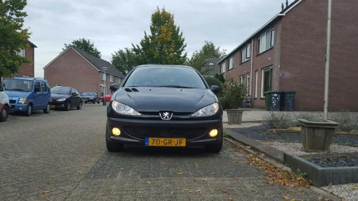 Mooie sportieve Peugeot 206 1.6 16V 