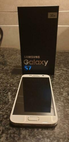 Mooie strakke krasvrije samsung S7 32gb