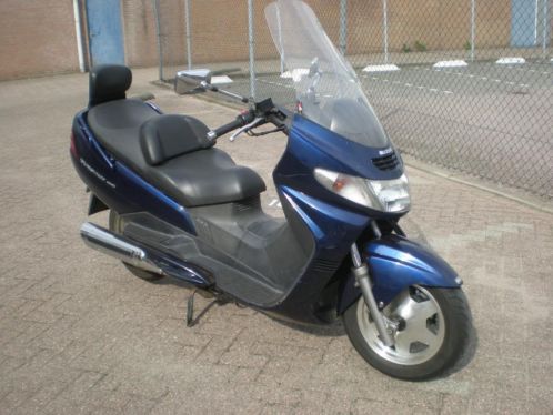 Mooie Suzuki Burgman AN400 2001