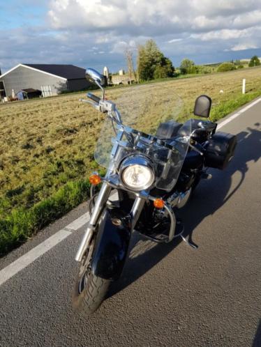 Mooie Suzuki Intruder 800C als nieuw