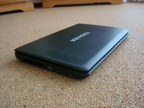 mooie Toshiba Satellite laptop INTEL i.5 en 15.6 inch