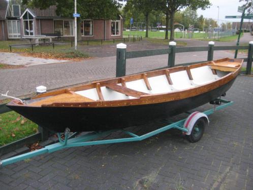 Mooie traditionele melkboot eikenhout