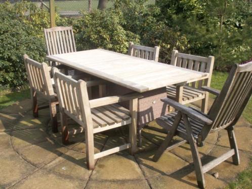 Mooie tuinset met grote Hartman tafel - 6 personen 