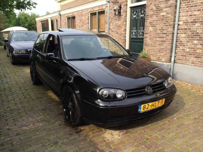 Mooie Volkswagen Golf 2.3 V5 Highline