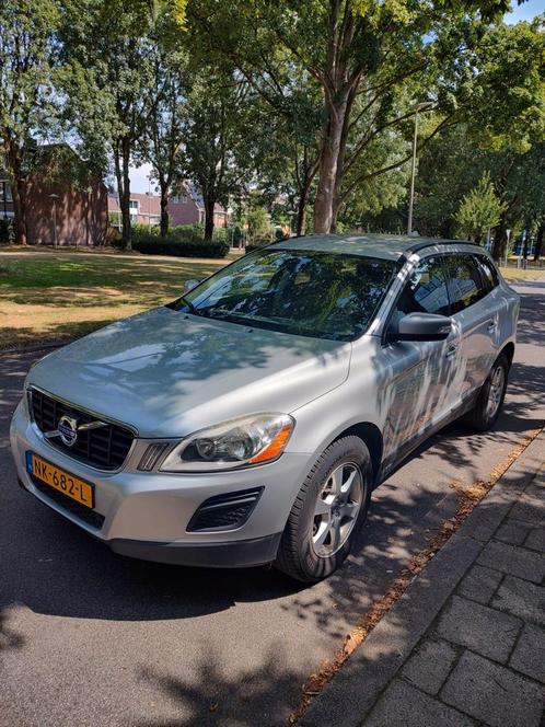 MOOIE VOLVO XC60 2.4 D4 163pk AWD 2011 4x4