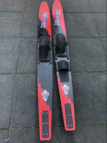 Mooie waterskis te koop