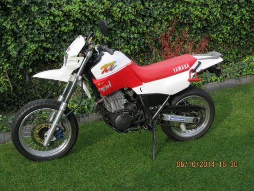 mooie Yamaha XT 600 Supermotar uitvoering