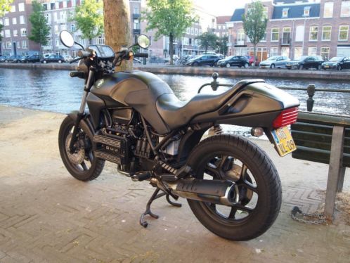 Mooie zwarte motor BMW K75 naked bike - PRIJSVERLAGING