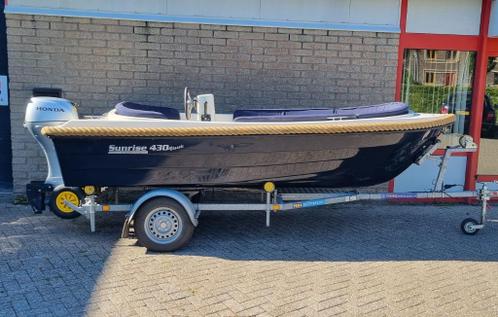 Morgen varen Mooie Sunrise 430 met Honda 15pk