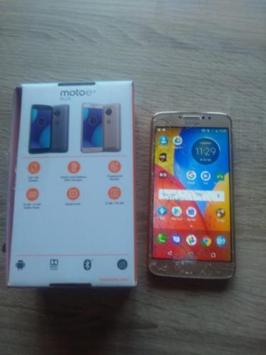 Moto e4 plus