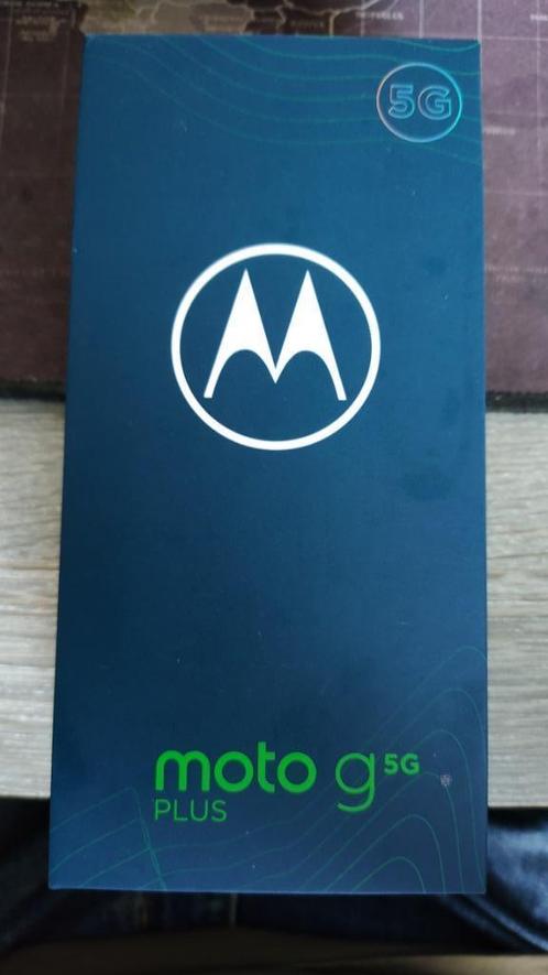 Moto G 5G Plus met 6 GB128 GB geheugen.