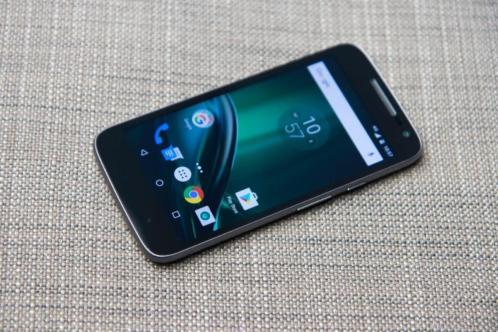 Moto g4 16gb dual sim (1 sim slot stuk andere werkt prima)