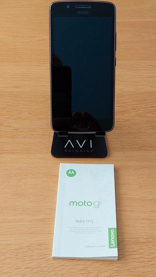 Moto G5 mobiele telefoon, nette staat, incl. burostand.