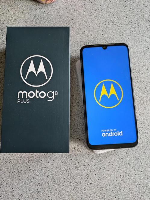 Moto g8