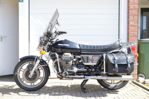 Moto Guzzi I-convert amp V7