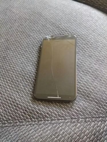 Moto x (2014) met kapot glas