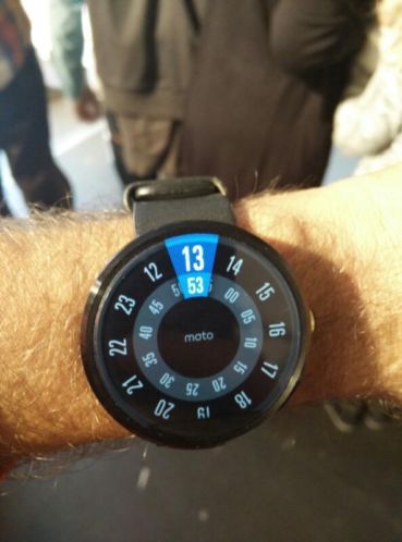 Moto360 smart watch wear