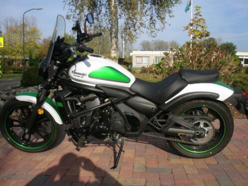 motor kawasaki vulcan S 2cil 649cc met slechts 3800km.