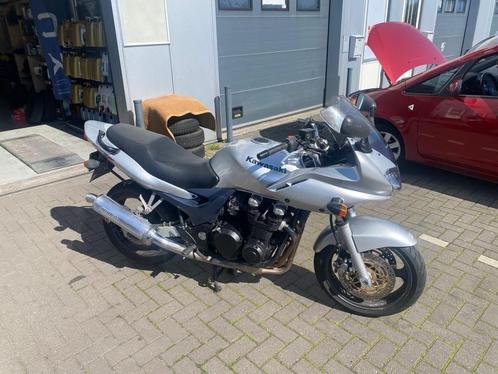 MOTOR KAWASAKI  ZR7S  NWE BANDENNWE ACCUBEURT GEHAD