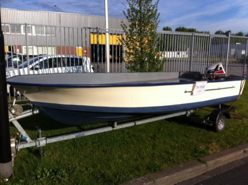 Motorboot  6pk buitenboordmotor