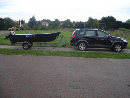 motorboot Crescent inclusief buitenboordmotor en trailer