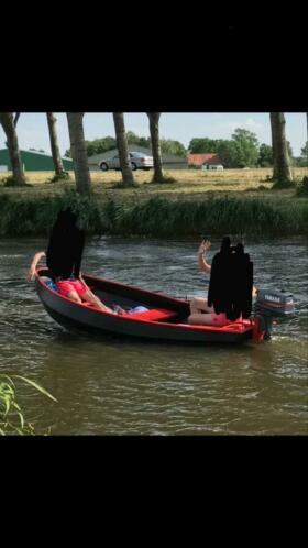 Motorboot met 5 pk