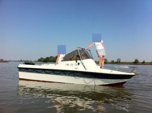 Motorboot  visboot met Pega Comfort kantel Trailer