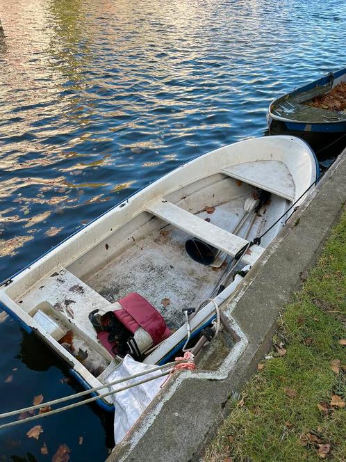 Motorbootje met 4 pk mercury motor