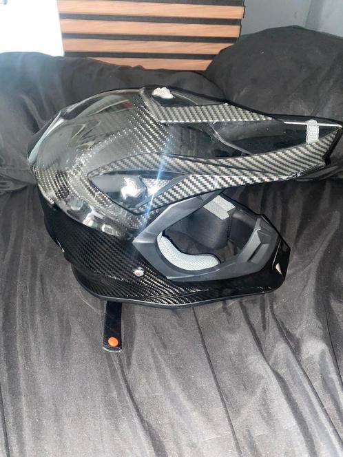 Motorcross helm Carbon maat s