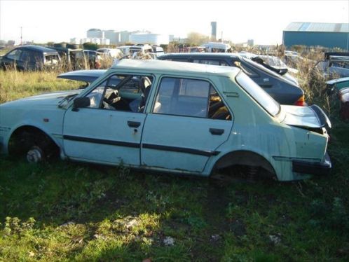 Motordiv.andere onderdelen Skoda 130 bj.03986