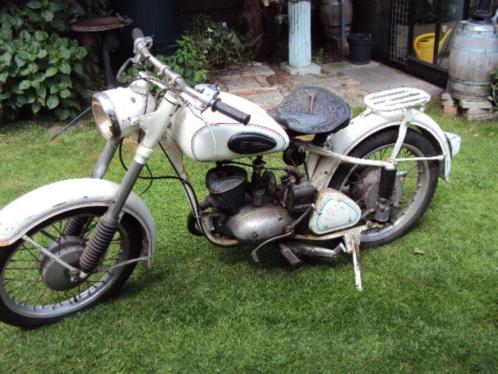 motorfiets oldtimer MZ 125 CC