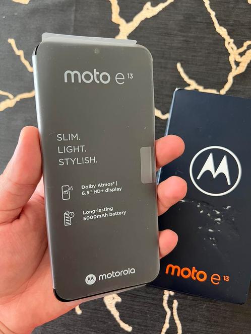 Motorola E13