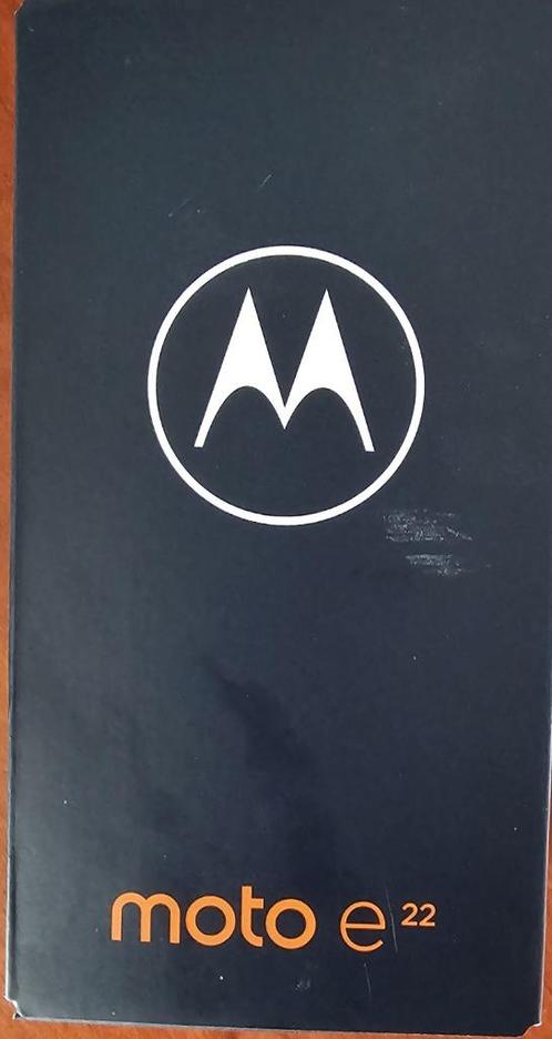 Motorola E22  zo goed als nieuw