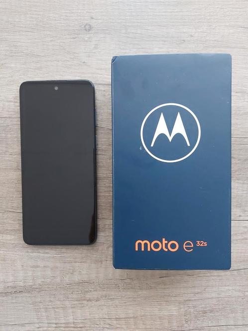 Motorola e32s. Originele Verpakking, Oplader, Aankoopbon