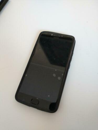 Motorola E4 plus grijs