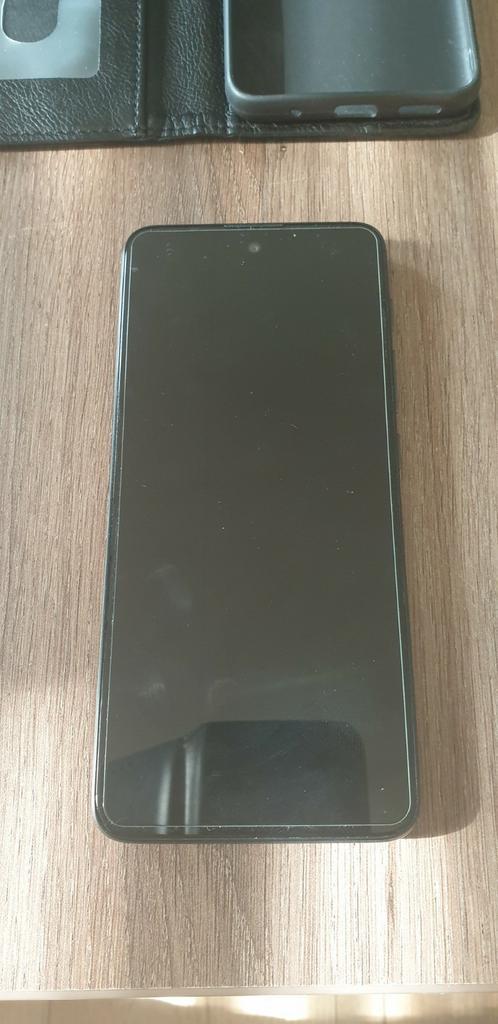 Motorola e40 met hoesje en screen protector