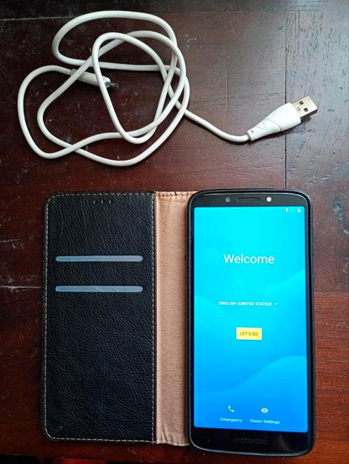 Motorola E5 16GB with cable and leather case