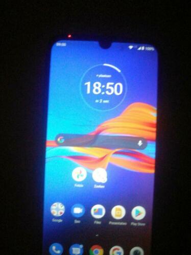 Motorola E6 plus android 9 scherm reageert slecht, bekrast