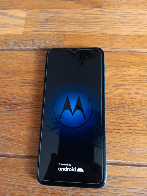Motorola E7 power