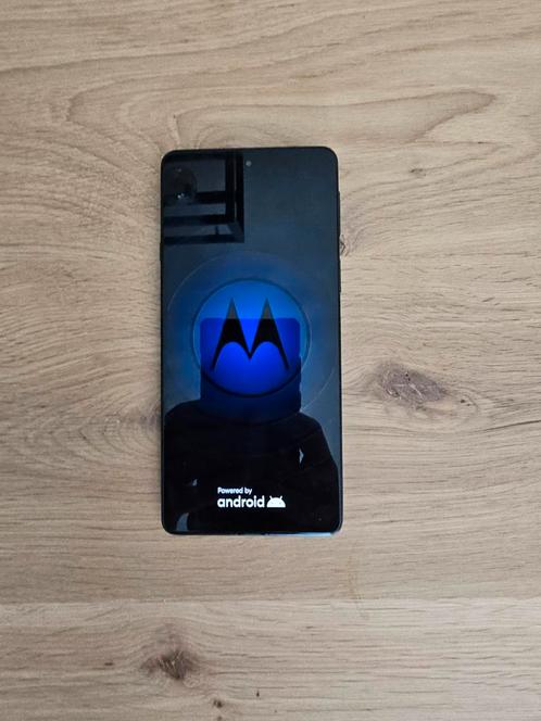 Motorola Edge 20 128GB incl hoesje en oplader