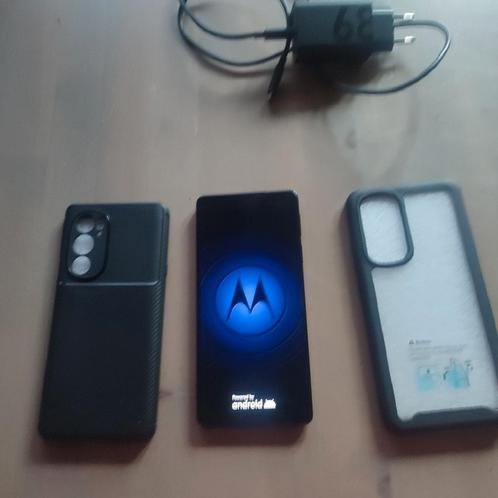 Motorola edge 30 pro blauw met oplader en nieuw hoesje