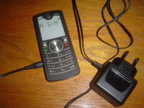 Motorola F3 Motofone met oplader