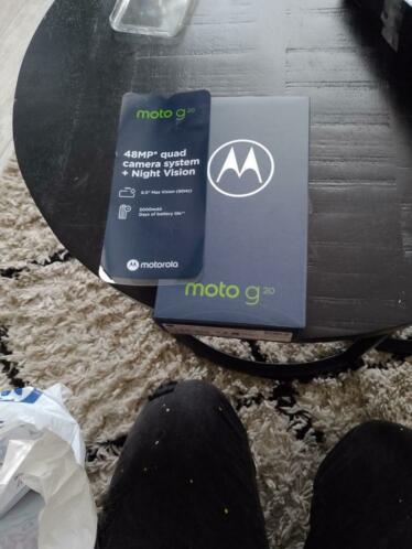 Motorola G20 eigenlijk nieuw in doos via bol .com -garantie