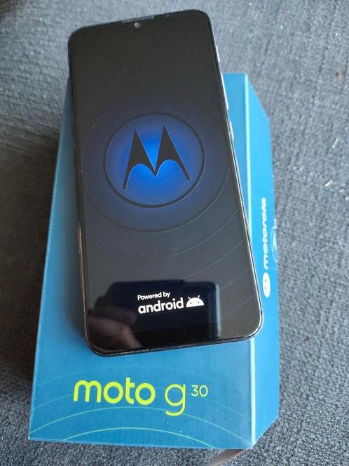 Motorola G30