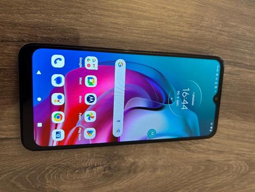 Motorola G30